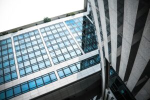 長く続けやすい仕事として正社員を選ぶメリットは？